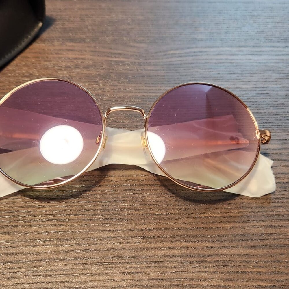 Levis Gold frame pink sunshades